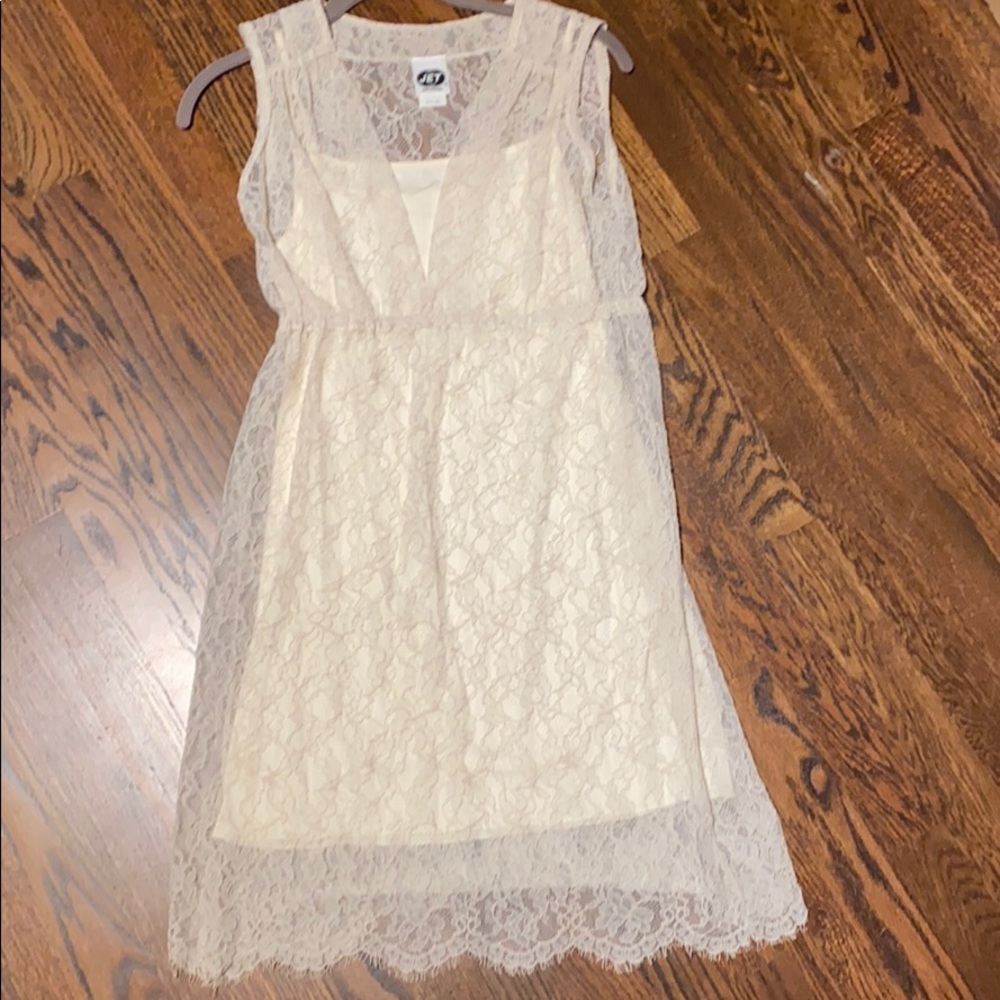 Lace dress
